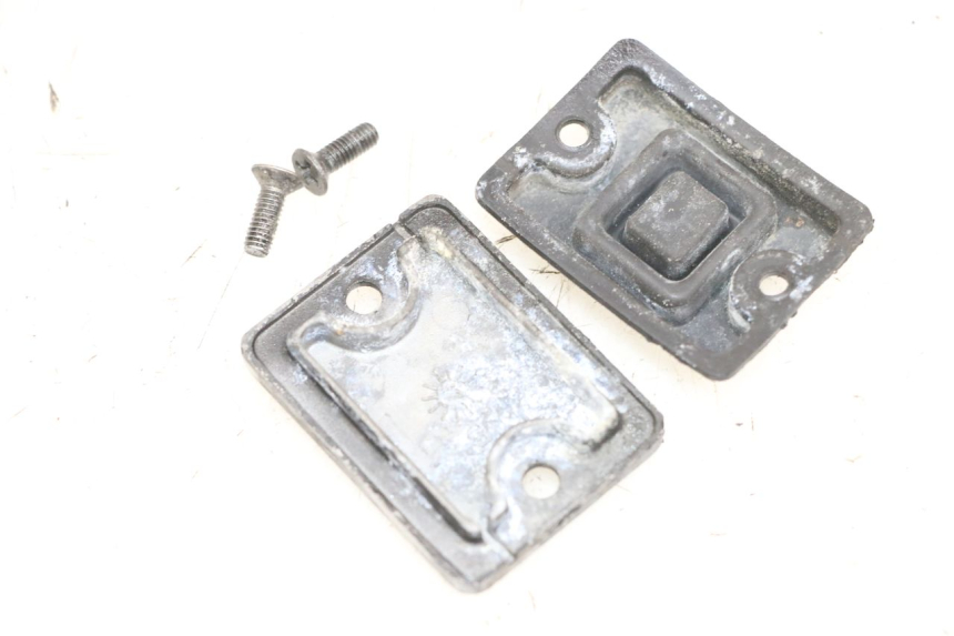 photo de TAPA BOMBA FRENO PIAGGIO NEW TYPHOON 50 (2018 - 2021) - Detalle de la pieza