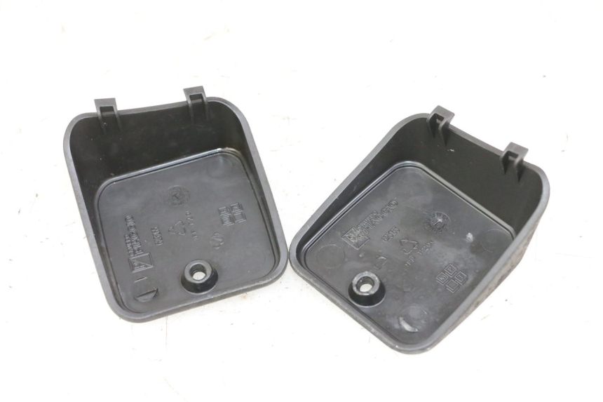 photo de TAPA BOMBA FRENO PIAGGIO MP3 125 (2006 - 2014)
