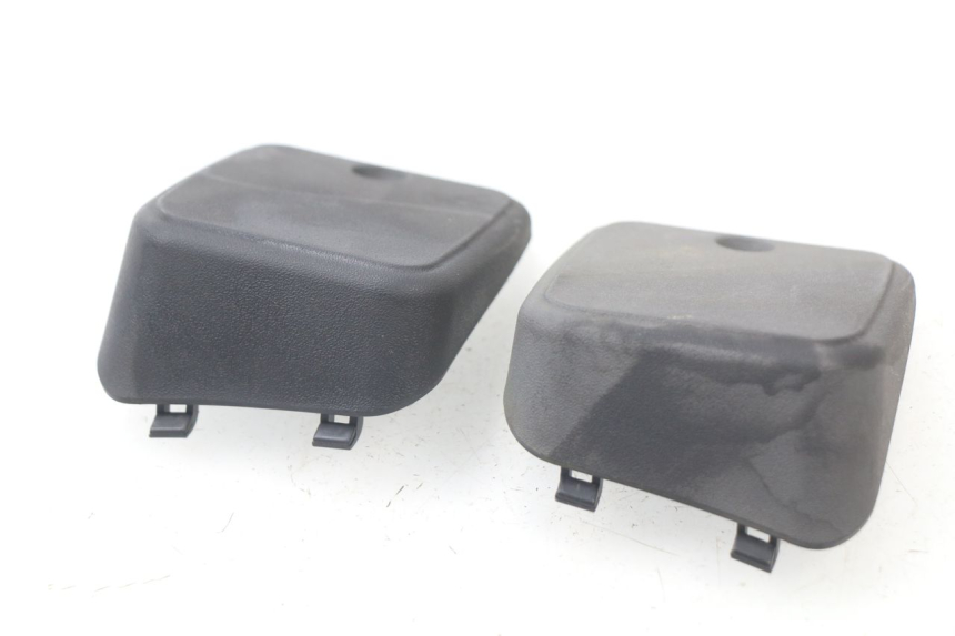 photo de TAPA BOMBA FRENO PIAGGIO MP3 LT 300 (2010 - 2016)
