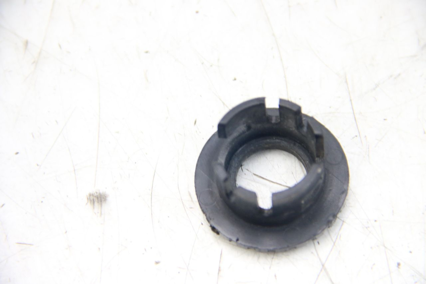 photo de TAPA DEL INTERRUPTOR DE ENCENDIDO PGO BIG MAX 50 (2001 - 2009)