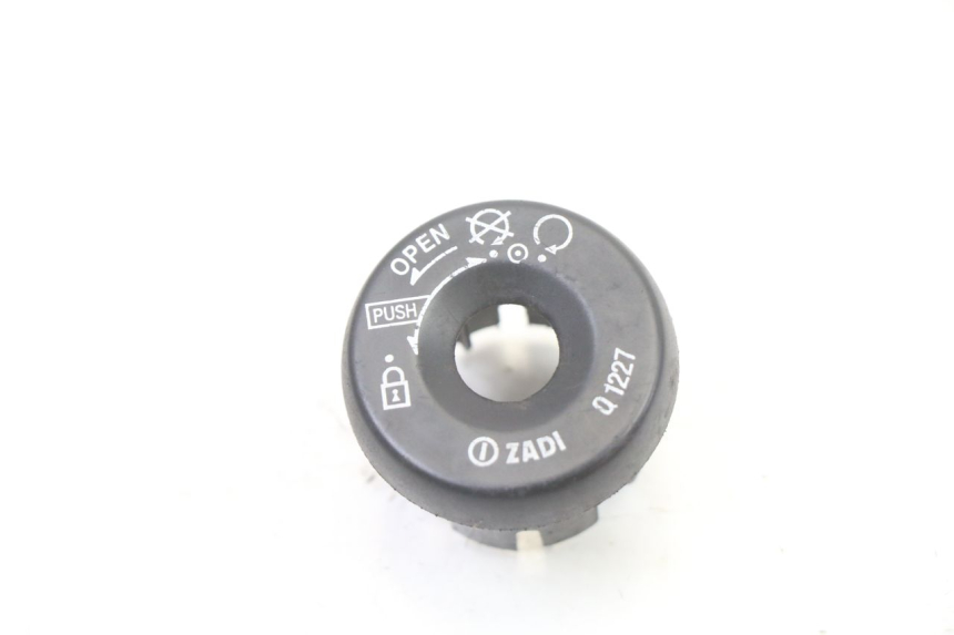 photo de TAPA CLAUSOR MBK BOOSTER SPIRIT NAKED 50 (2004 - 2017)