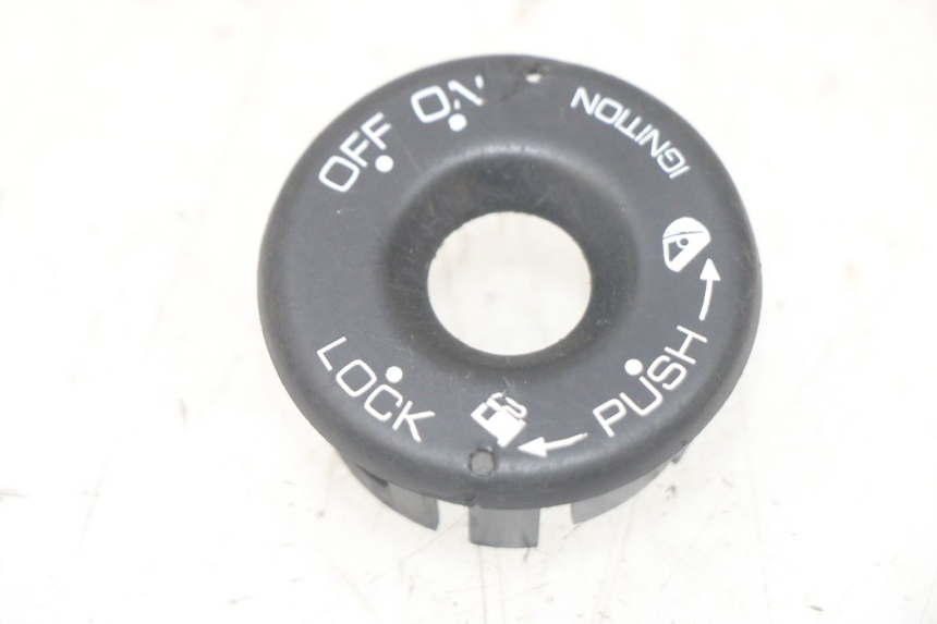 photo de TAPA CLAUSOR PIAGGIO MP3 HPE 300 (2019 - 2026) - Vista principal