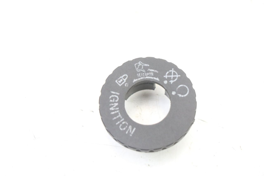 photo de TAPA DEL INTERRUPTOR DE ENCENDIDO PEUGEOT TWEET 4T 50 (2023 - 2025)
