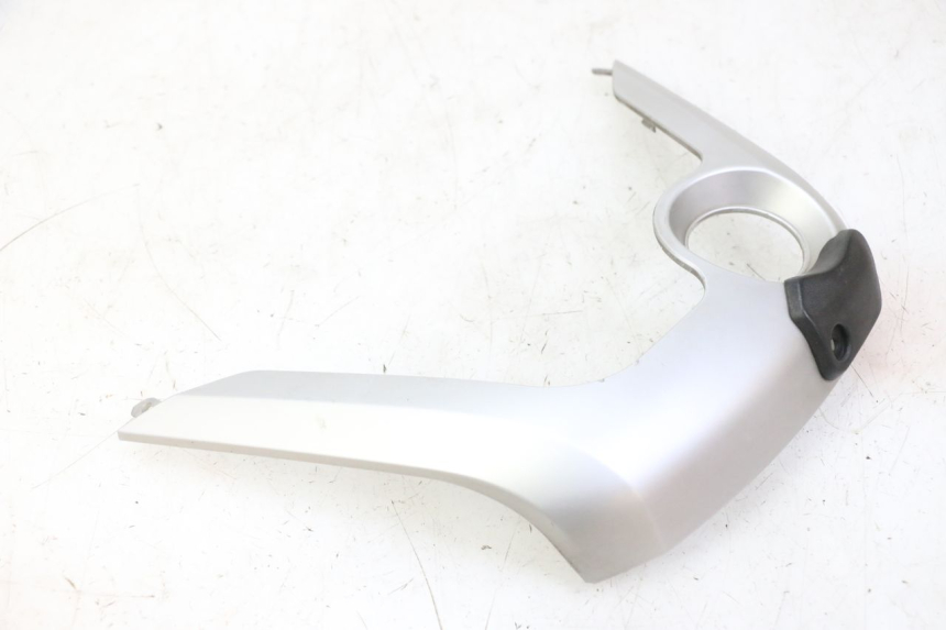 photo de TAPA DEL INTERRUPTOR DE ENCENDIDO YAMAHA X-MAX XMAX 125 (2010 - 2014)