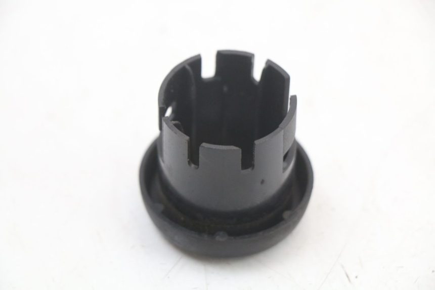 photo de TAPA DEL INTERRUPTOR DE ENCENDIDO YAMAHA YP MAJESTY 125 (2002 - 2006)