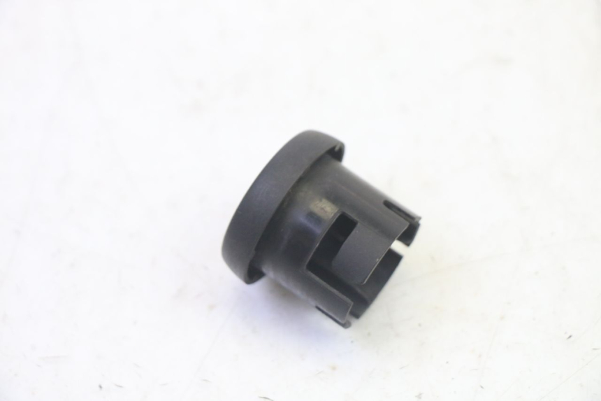photo de TAPA DEL INTERRUPTOR DE ENCENDIDO YAMAHA YP MAJESTY 125 (2007 - 2010)