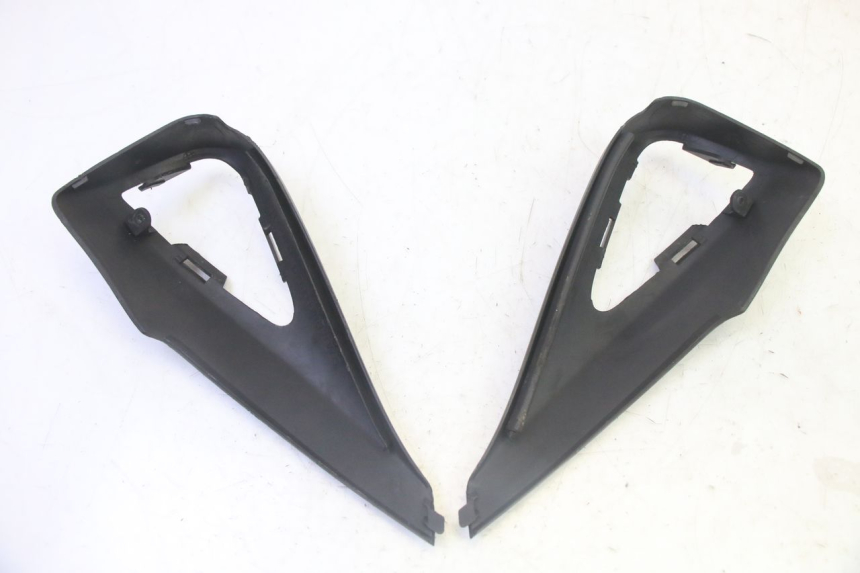 photo de TAPA DEL ESPEJO RETROVISOR HONDA FES S-WING SWING ABS 125 (2007 - 2015)