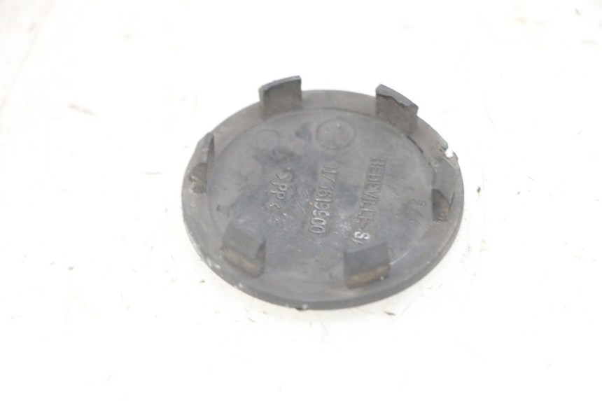 photo de TAPA RUEDA PEUGEOT JET FORCE CARBU 50 (2003 - 2016)