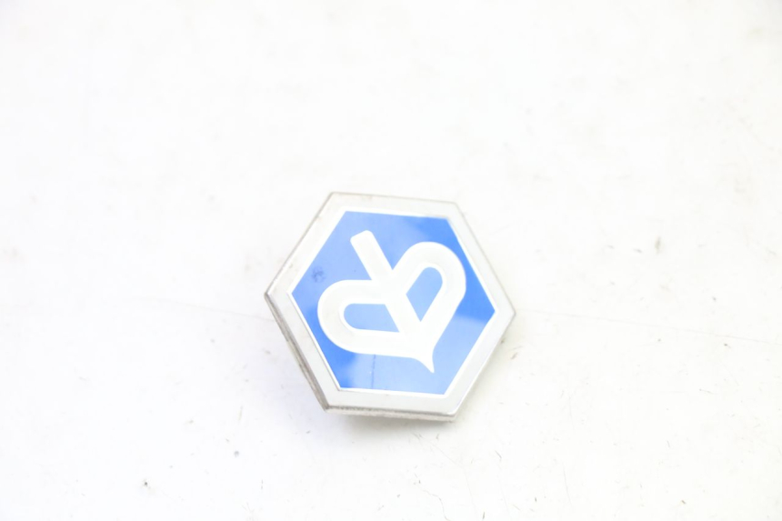 photo de TAPA RUEDA PIAGGIO MP3 500 (2014 - 2016)