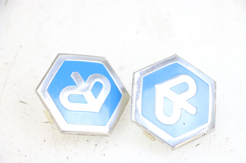 photo de TAPA RUEDA PIAGGIO MP3 500 (2016 - 2018) - Detalle de la pieza