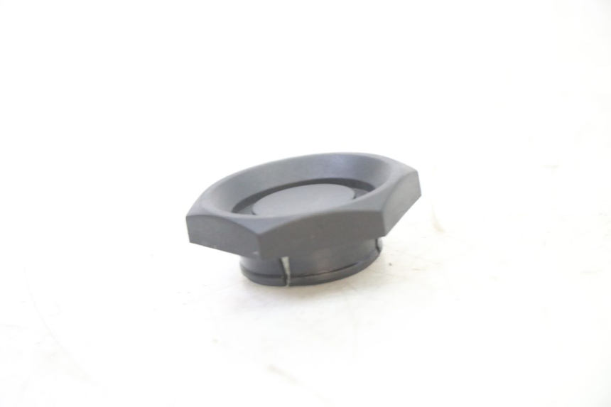photo de TAPA RUEDA PIAGGIO NRG POWER PUREJET 50 (2018 - 2021)