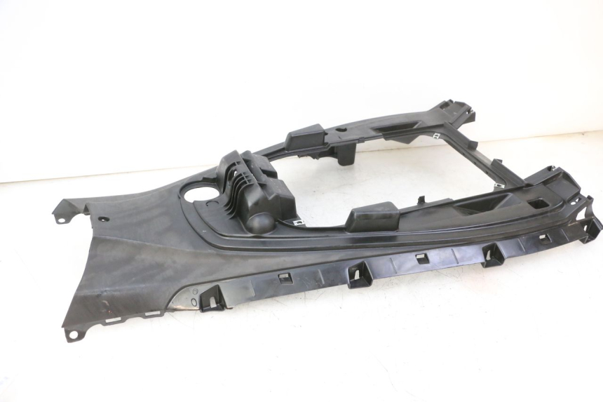 photo de TAPA BAJO ASIENTO QUADRO 4 4D 350 (2015 - 2018)