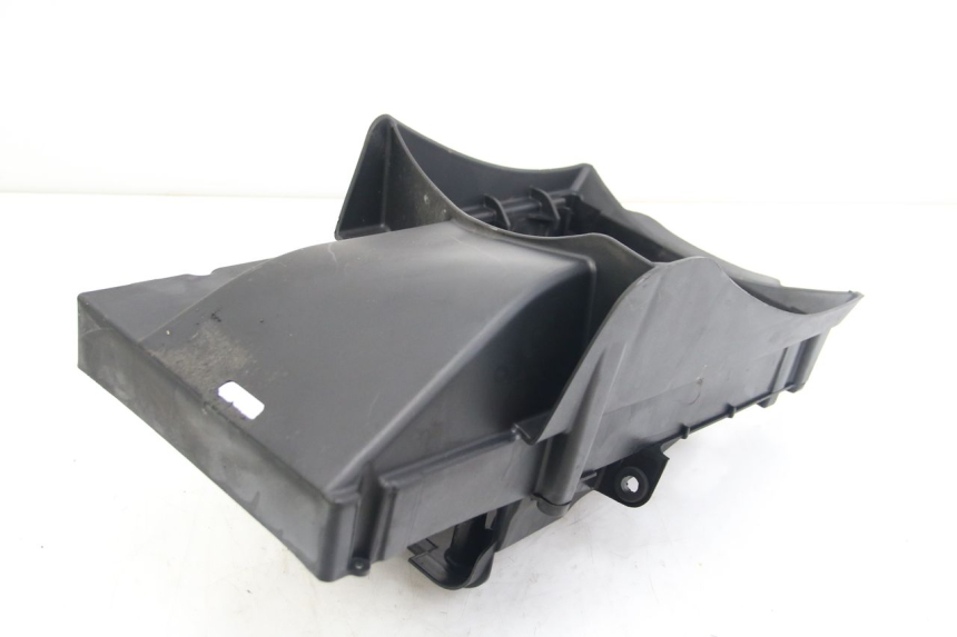 photo de TAPA BAJO EL ASIENTO APRILIA ATLANTIC 500 (2002 - 2003)