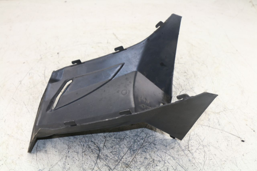 photo de TAPA BAJO ASIENTO PGO BIG MAX 50 (2001 - 2009)