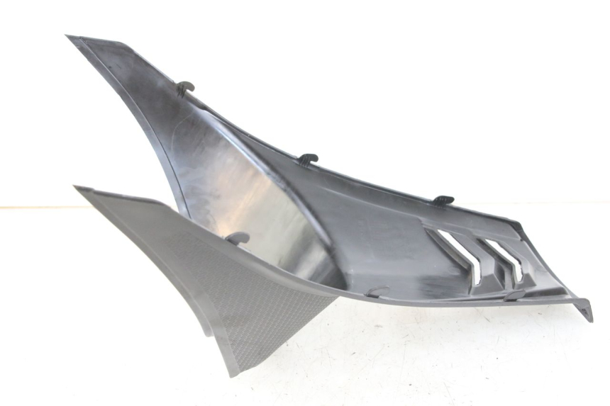 photo de TAPA DEBAJO DEL ASIENTO TNT MOTOR BOSTON 4T 50 (2018 - 2025)