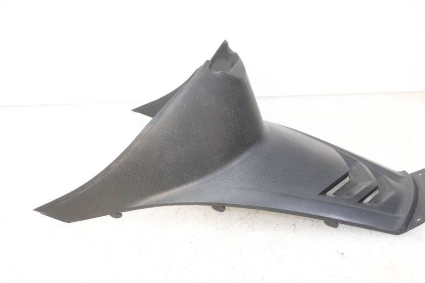 photo de TAPA DEBAJO DEL ASIENTO TNT MOTOR BOSTON 4T 50 (2018 - 2025)