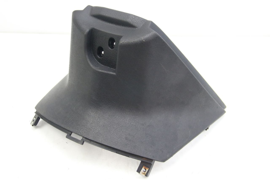 photo de TAPA DEBAJO DEL ASIENTO DERBI BOULEVARD 50 (2009 - 2006)