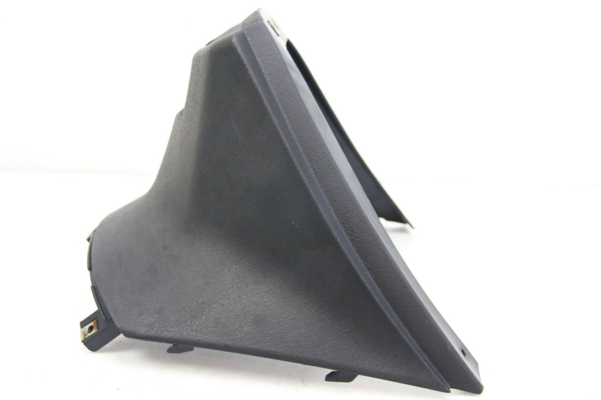 photo de TAPA DEBAJO DEL ASIENTO DERBI BOULEVARD 50 (2009 - 2006)