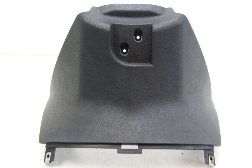 photo de TAPA DEBAJO DEL ASIENTO DERBI BOULEVARD 50 (2009 - 2006)
