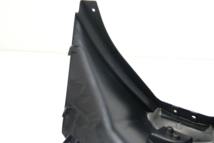 photo de TAPA DEBAJO DEL ASIENTO DERBI BOULEVARD 50 (2009 - 2006)