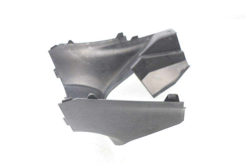 photo de TAPA BAJO ASIENTO SUZUKI BURGMAN 125 (2007 - 2014)