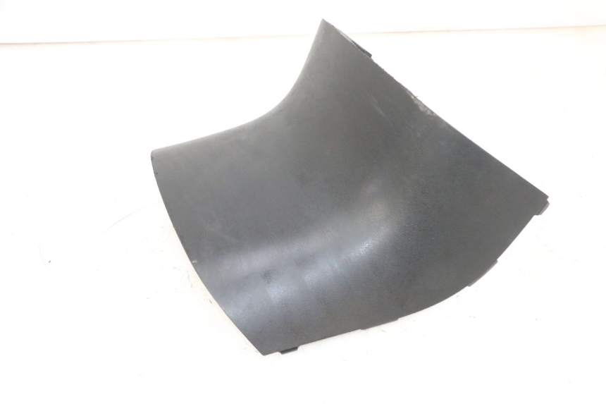 photo de TAPA BAJO ASIENTO SUZUKI BURGMAN 650 (2013 - 2020)