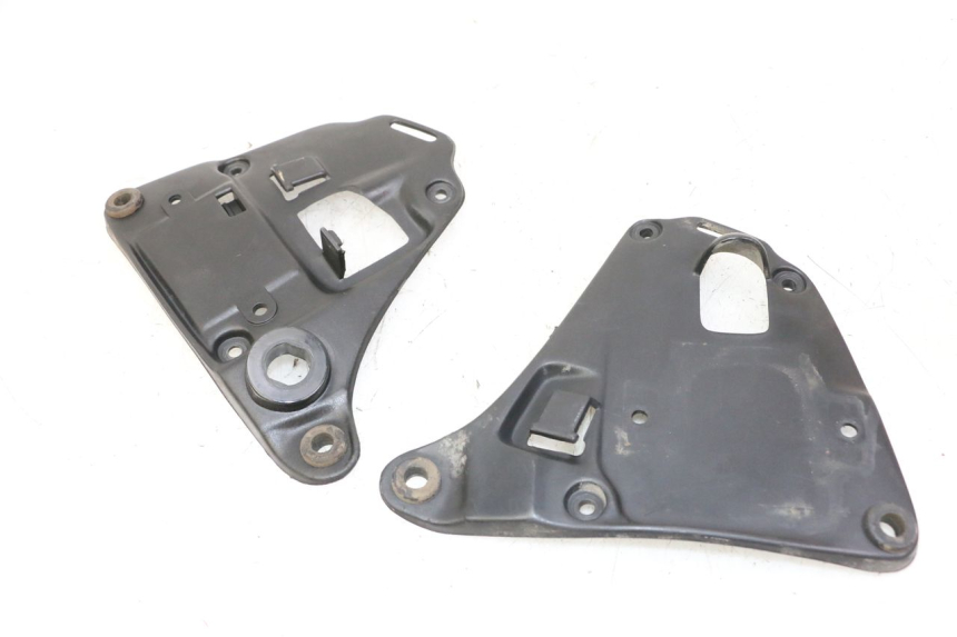 photo de TAPA BAJO ASIENTO APRILIA CLASSIC 125 (1995 - 2001)