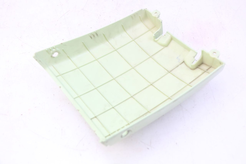 photo de TAPA DEBAJO DEL ASIENTO PEUGEOT DJANGO 2T 50 (2014 - 2019)
