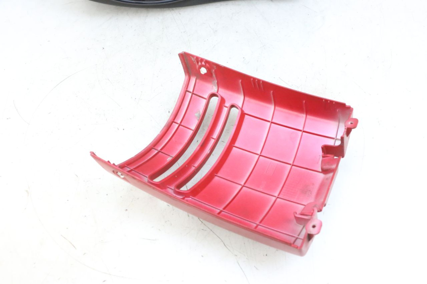 photo de TAPA BAJO EL ASIENTO PEUGEOT DJANGO 4T 50 (2014 - 2019) - Otra perspectiva