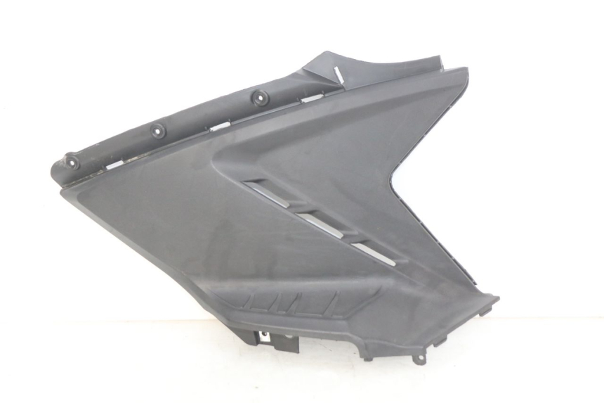 photo de TAPA BAJO EL ASIENTO DERECHO KYMCO AGILITY 16+ 4T 50 (2018 - 2023)