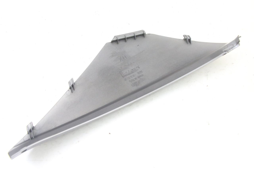 photo de TAPA BAJO ASIENTO DERECHO APRILIA ATLANTIC 125 (2003 - 2009)