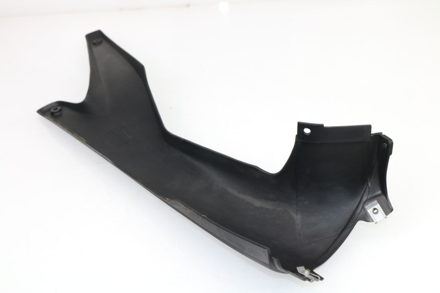 photo de TAPA BAJO ASIENTO DERECHO APRILIA TUONO 125 (2003 - 2005)