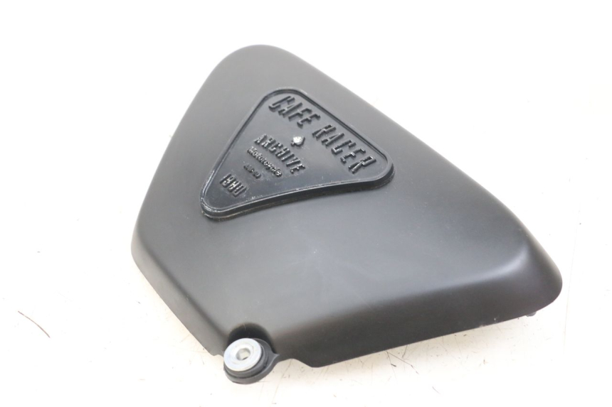 photo de TAPA BAJO ASIENTO DERECHO ARCHIVE CAFE RACER 4T 50 (2019 - 2024)