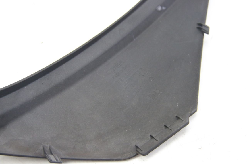 photo de TAPA BAJO EL ASIENTO DERECHO APRILIA ATLANTIC 500 (2002 - 2003)