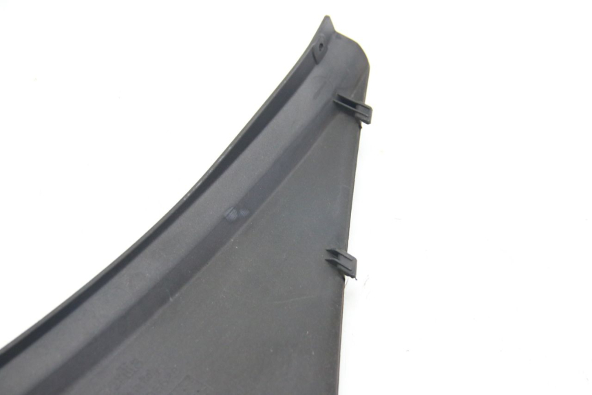 photo de TAPA BAJO EL ASIENTO DERECHO APRILIA ATLANTIC 500 (2002 - 2003)