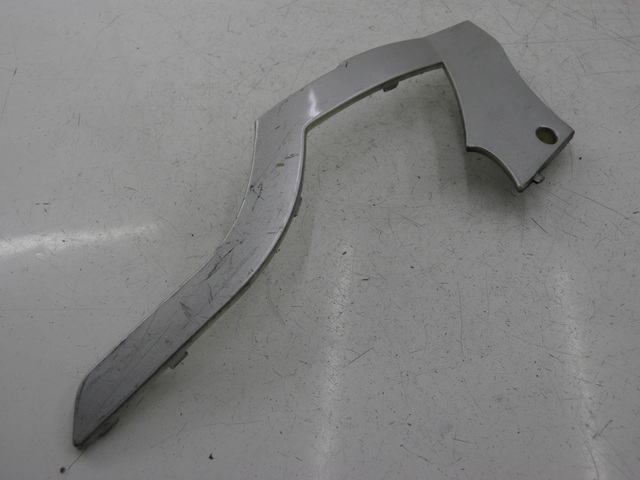 photo de TAPA BAJO ASIENTO DERECHO BENZHOU YY50QT31 VINTAGE 50 (2009 - 2012)