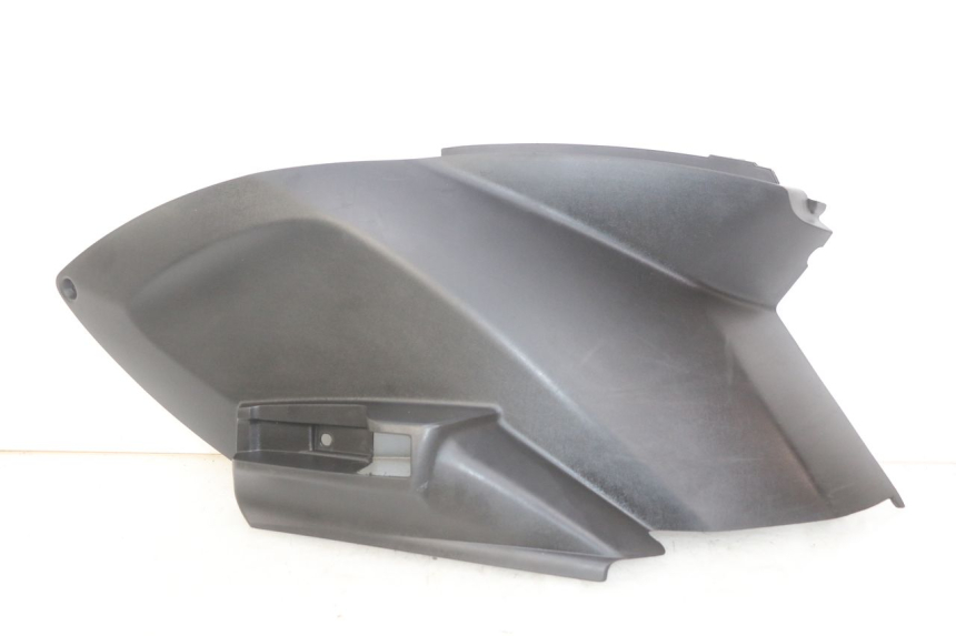 photo de TAPA DEBAJO DEL ASIENTO DERECHO PEUGEOT CITYSTAR AIR 125 (2014 - 2017)