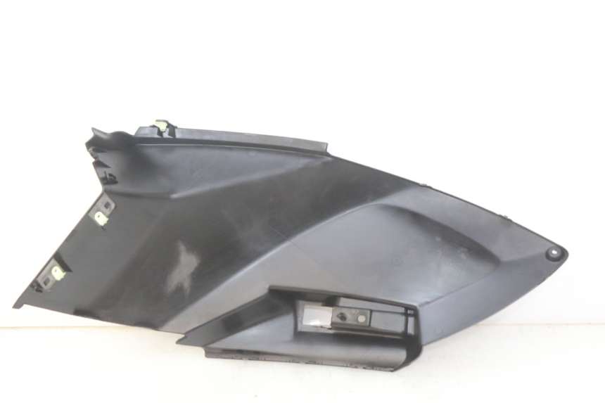 photo de TAPA DEBAJO DEL ASIENTO DERECHO PEUGEOT CITYSTAR AIR 125 (2014 - 2017)