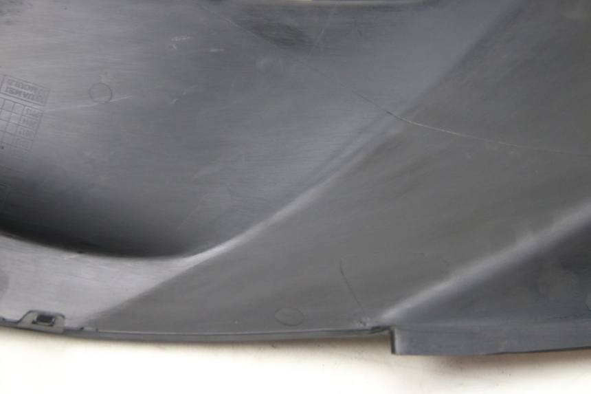 photo de TAPA BAJO EL ASIENTO DERECHO PEUGEOT CITYSTAR 125 (2011 - 2017)