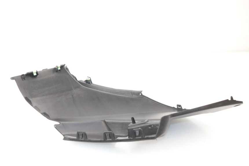 photo de TAPA BAJO EL ASIENTO DERECHO PEUGEOT CITYSTAR 50 (2013 - 2017)