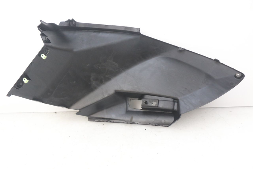 photo de TAPA BAJO EL ASIENTO DERECHO PEUGEOT CITYSTAR 50 (2013 - 2017)