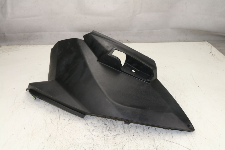 photo de TAPA BAJO EL ASIENTO DERECHO PEUGEOT CITYSTAR 50 (2013 - 2017)