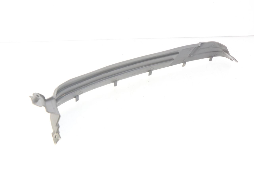 photo de TAPA BAJO EL ASIENTO DERECHO SUZUKI CP 80 (1985 - 1996)