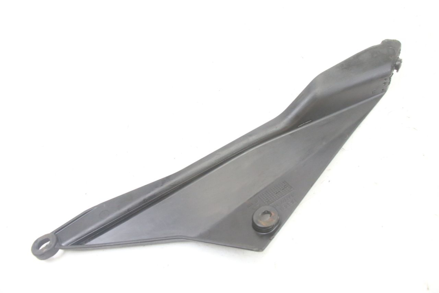 photo de TAPA BAJO ASIENTO DERECHO DERBI SENDA SM DRD X-TREME 50 (2011 - 2017)