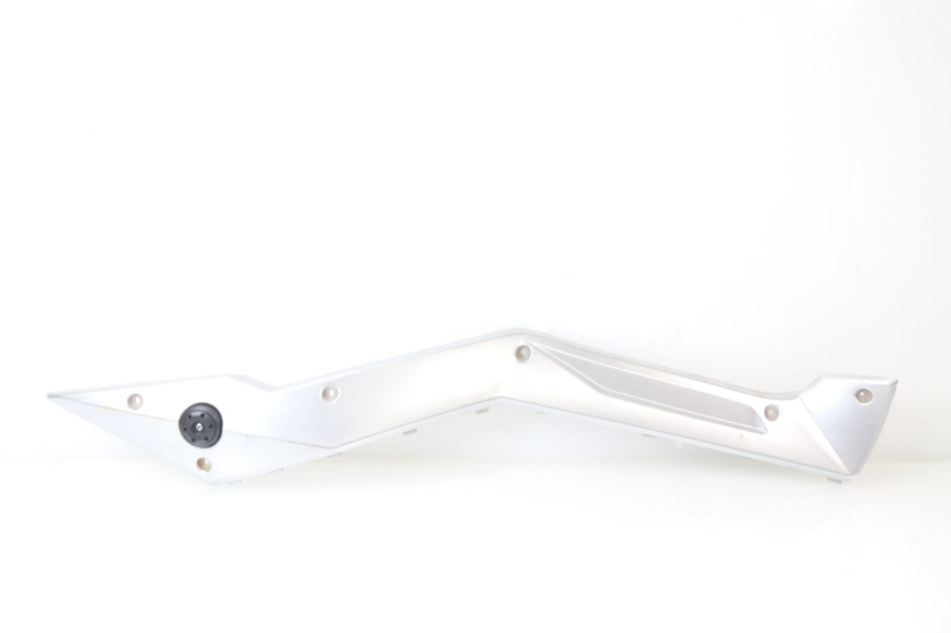 photo de TAPA BAJO ASIENTO DERECHO EUROCKA MATADOR 4T 50 (2017 - 2021)