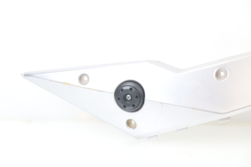 photo de TAPA BAJO ASIENTO DERECHO EUROCKA MATADOR 4T 50 (2017 - 2021)