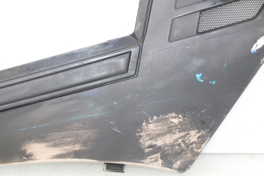 photo de TAPA DEBAJO DEL ASIENTO DERECHO YAMAHA FJ 3CX 1200 (1986 - 1996)