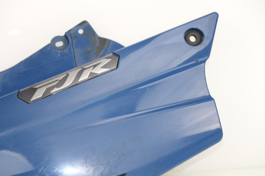 photo de TAPA BAJO ASIENTO DERECHO YAMAHA FJR ABS 1300 (2006 - 2012)