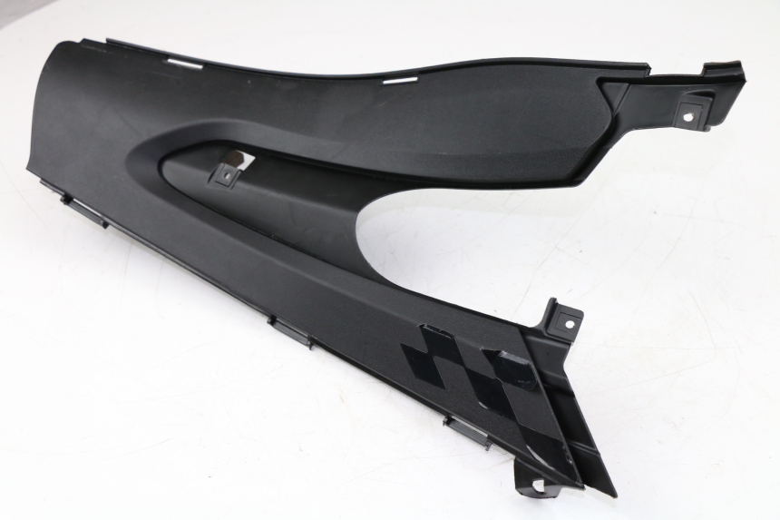 photo de TAPA BAJO EL ASIENTO DERECHO. GILERA RUNNER SP 50 (2009 - 2017)