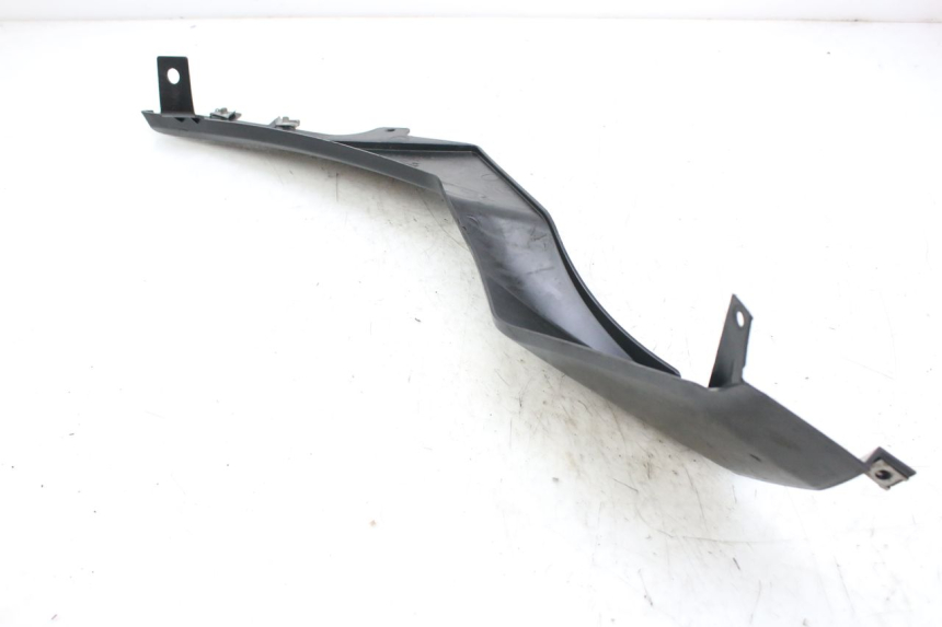 photo de TAPA BAJO EL ASIENTO DERECHO DERBI GPR 50 (2004 - 2009)